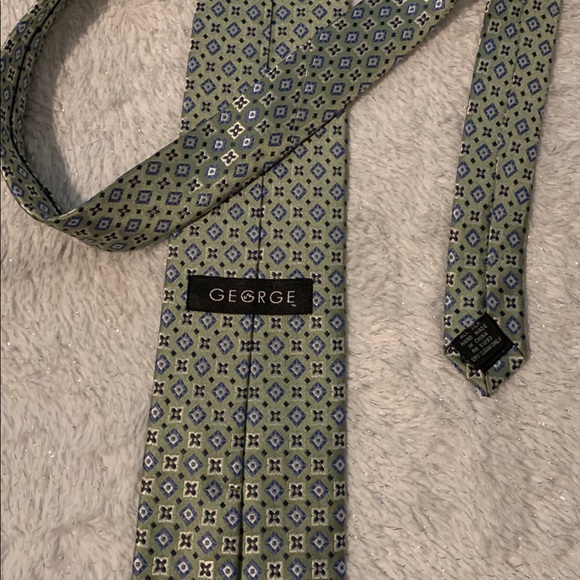 George Geometric Tie 100% Silk Men’s - Picture 2 of 4